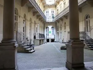 Hotel Alkotmany Street Budapest