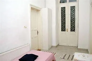 Alkotmany Street Hotel